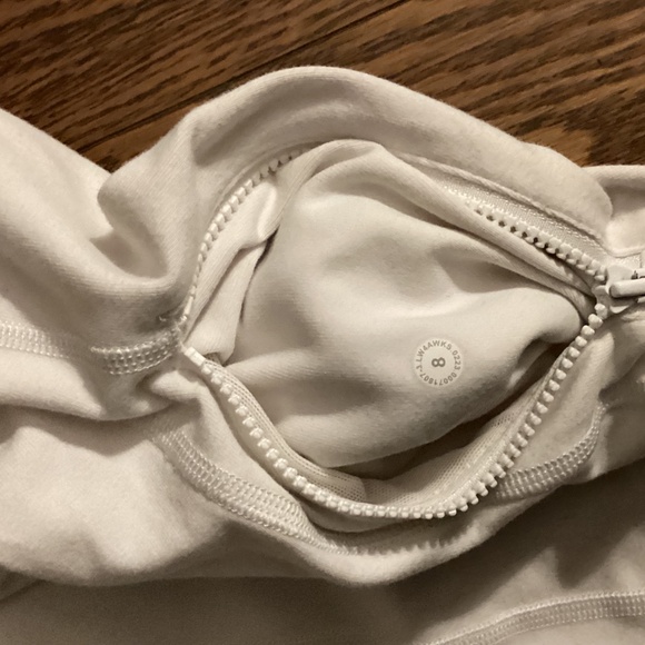 Lululemon size 8 white Define Jacket - Picture 3 of 5